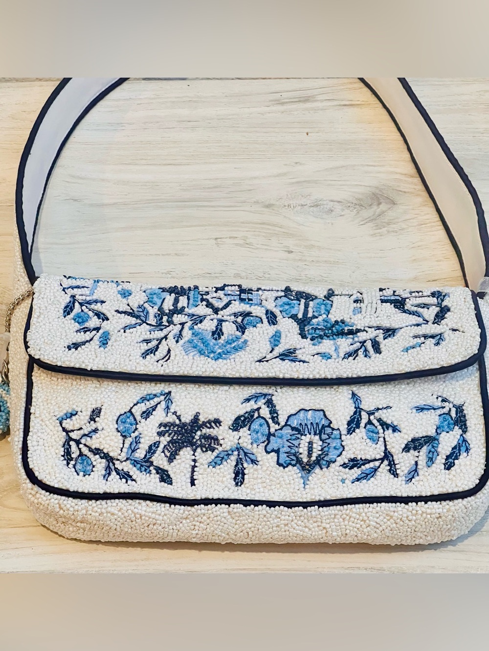 Beaded Floral Palm Tree Bag White and Blue Viral TikTok New - Picture 10 of 10